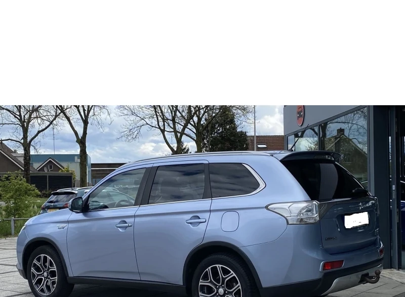 Mitsubishi Outlander PHEV Plug-in hybrid, снимка 4 - Автомобили и джипове - 46476900