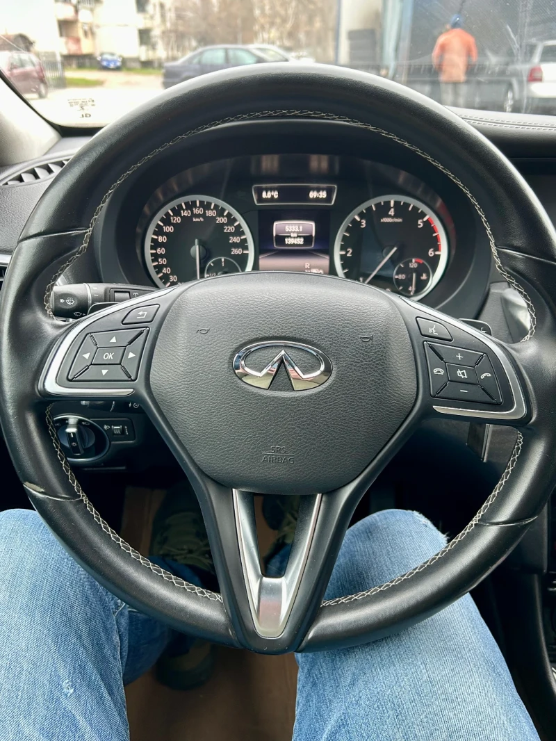 Infiniti Q30 1.5 D AUTO NAVI PODG РЕГИСТРАЦИЯ, снимка 13 - Автомобили и джипове - 48249582