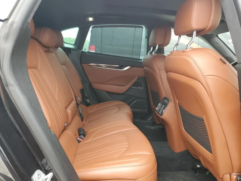 Maserati Levante, снимка 10 - Автомобили и джипове - 48815100