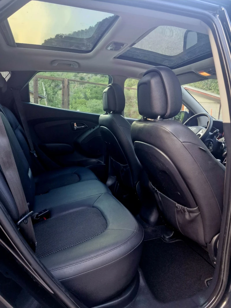 Hyundai IX35 2.0CRDI 184КС 4WD * ТОП* , снимка 17 - Автомобили и джипове - 52820046