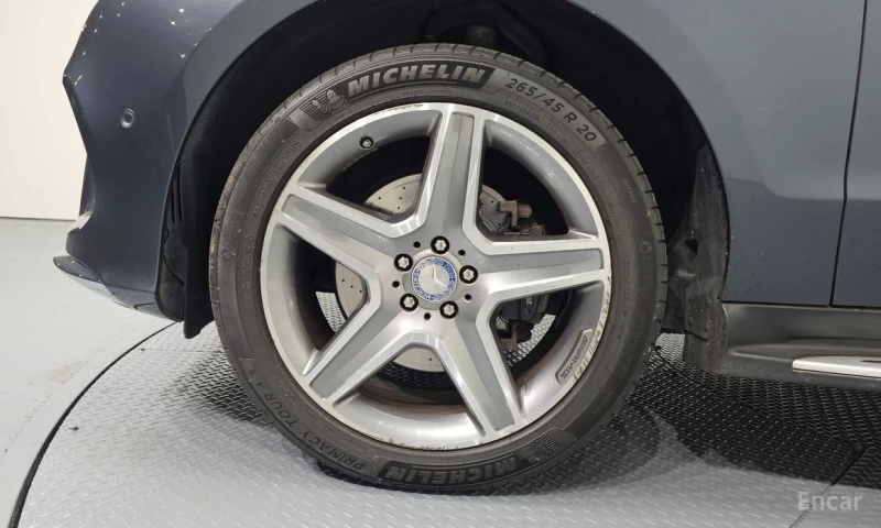 Mercedes-Benz GLE 350, снимка 5 - Автомобили и джипове - 53226463