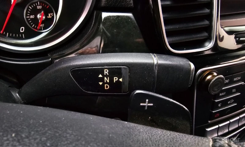 Mercedes-Benz GLE 350, снимка 9 - Автомобили и джипове - 53226463