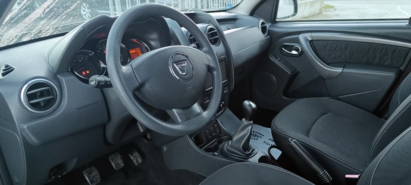 Dacia Duster 1.6i LPG Face, снимка 9 - Автомобили и джипове - 53455104