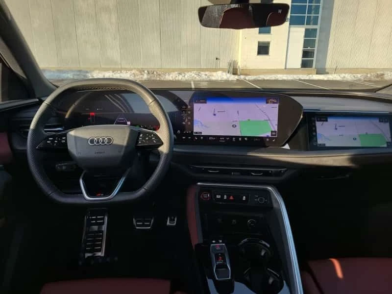 Audi SQ5 * TECNHIK * CARFAX * PANO * KEYLESS, снимка 11 - Автомобили и джипове - 53569026