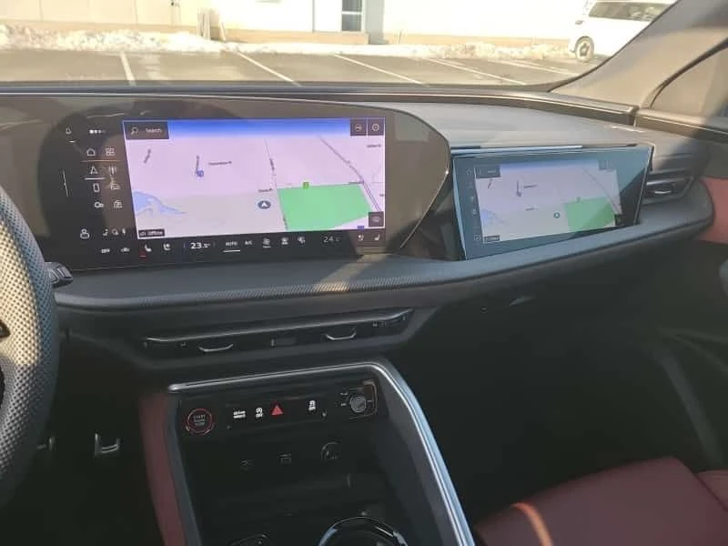 Audi SQ5 * TECNHIK * CARFAX * PANO * KEYLESS, снимка 9 - Автомобили и джипове - 53569026