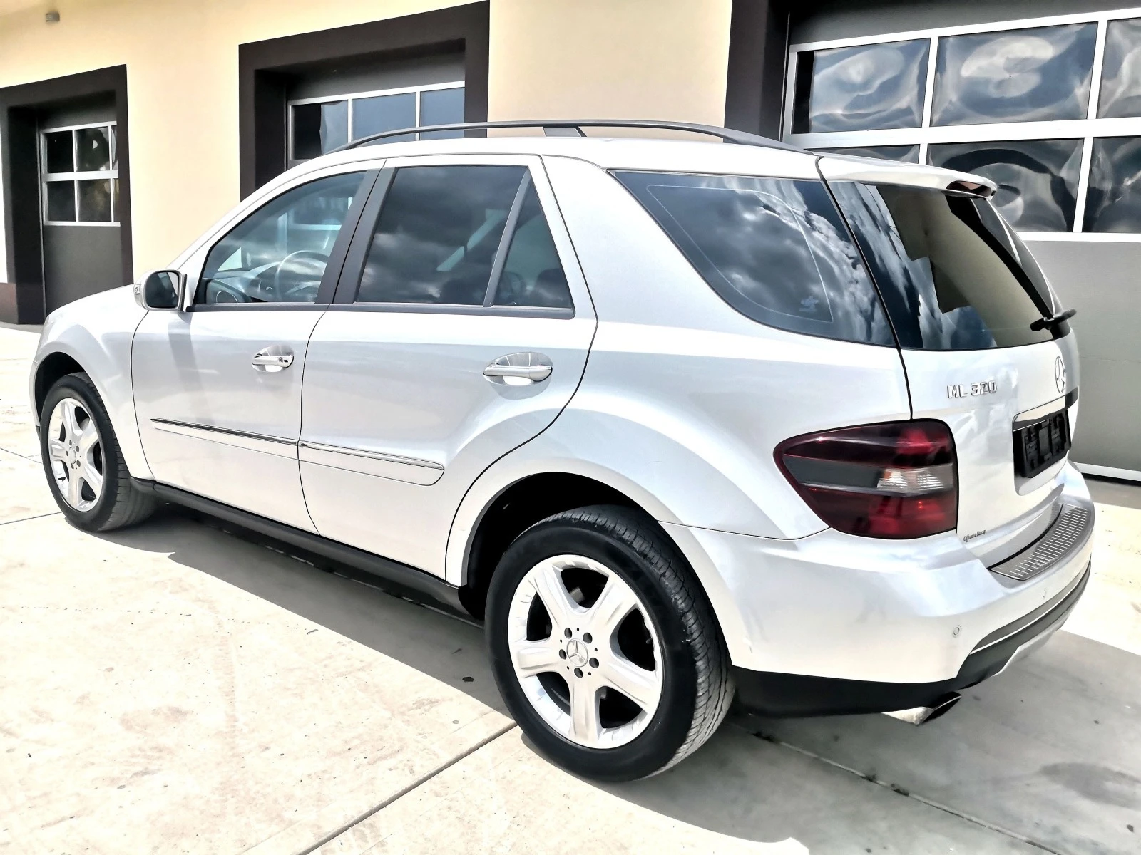 Mercedes-Benz ML 320  - изображение 3