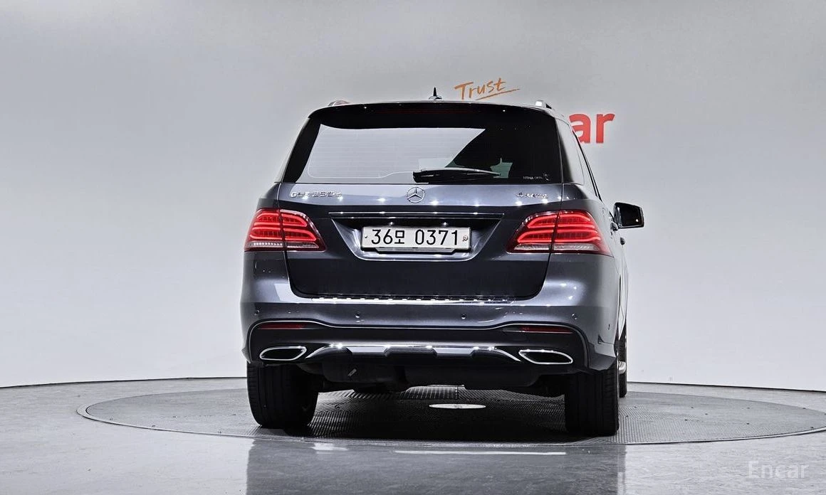 Mercedes-Benz GLE 350  - изображение 4