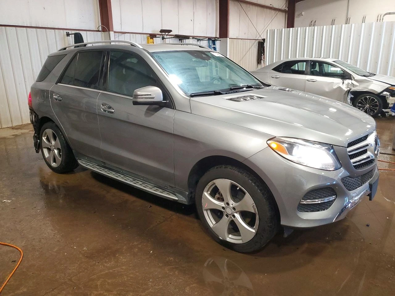 Mercedes-Benz GLE 350 4MATIC, снимка 4 - Автомобили и джипове - 53726692