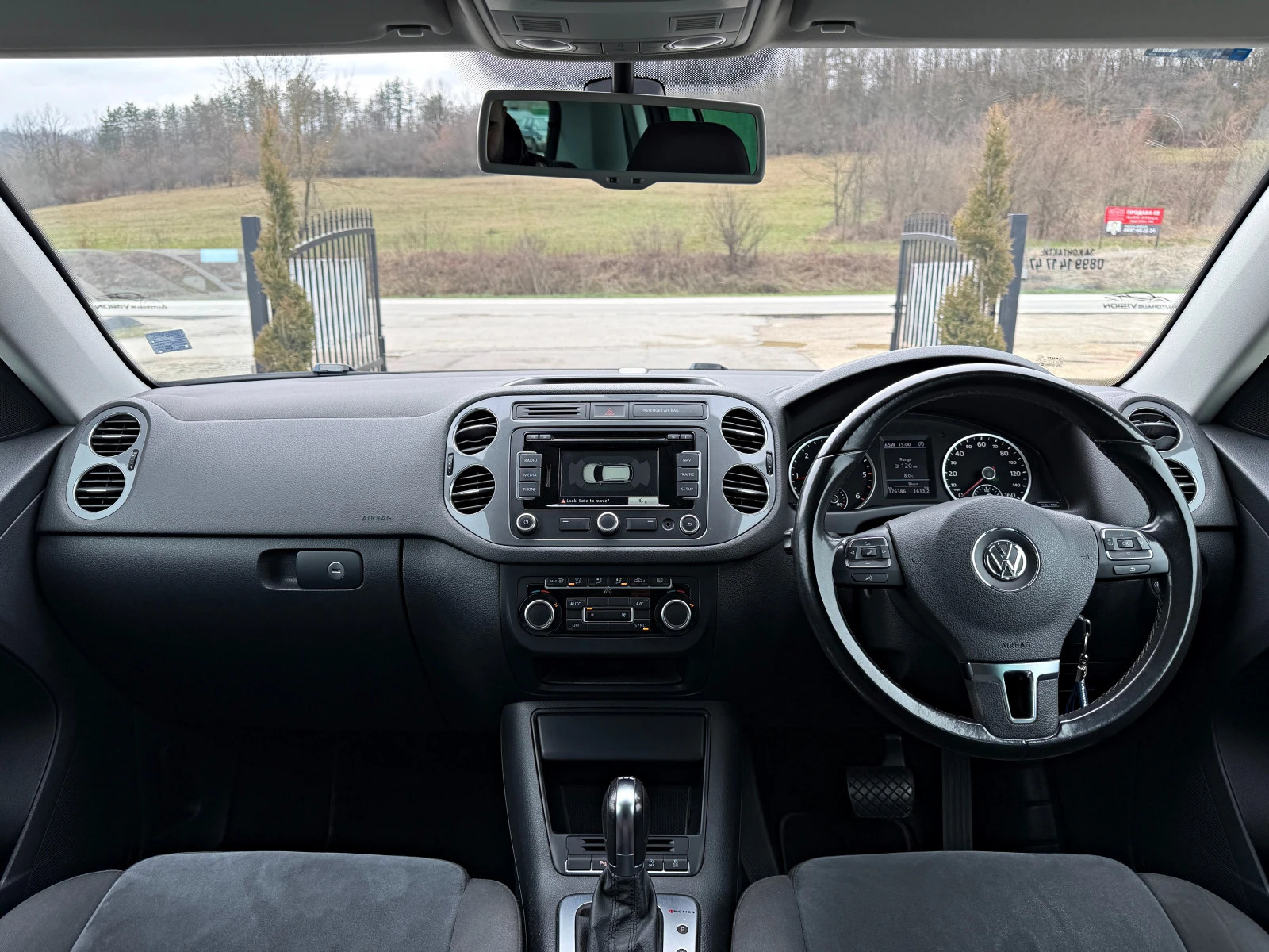 VW Tiguan 2.0TDI 4Motion DSG, снимка 14 - Автомобили и джипове - 53963789