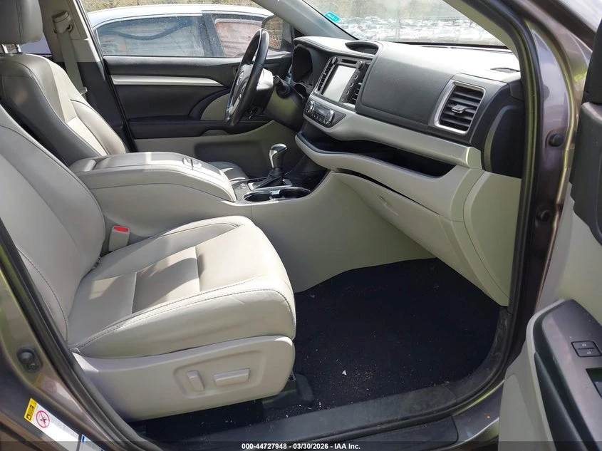 Toyota Highlander 3.5l Xle, снимка 5 - Автомобили и джипове - 54097942