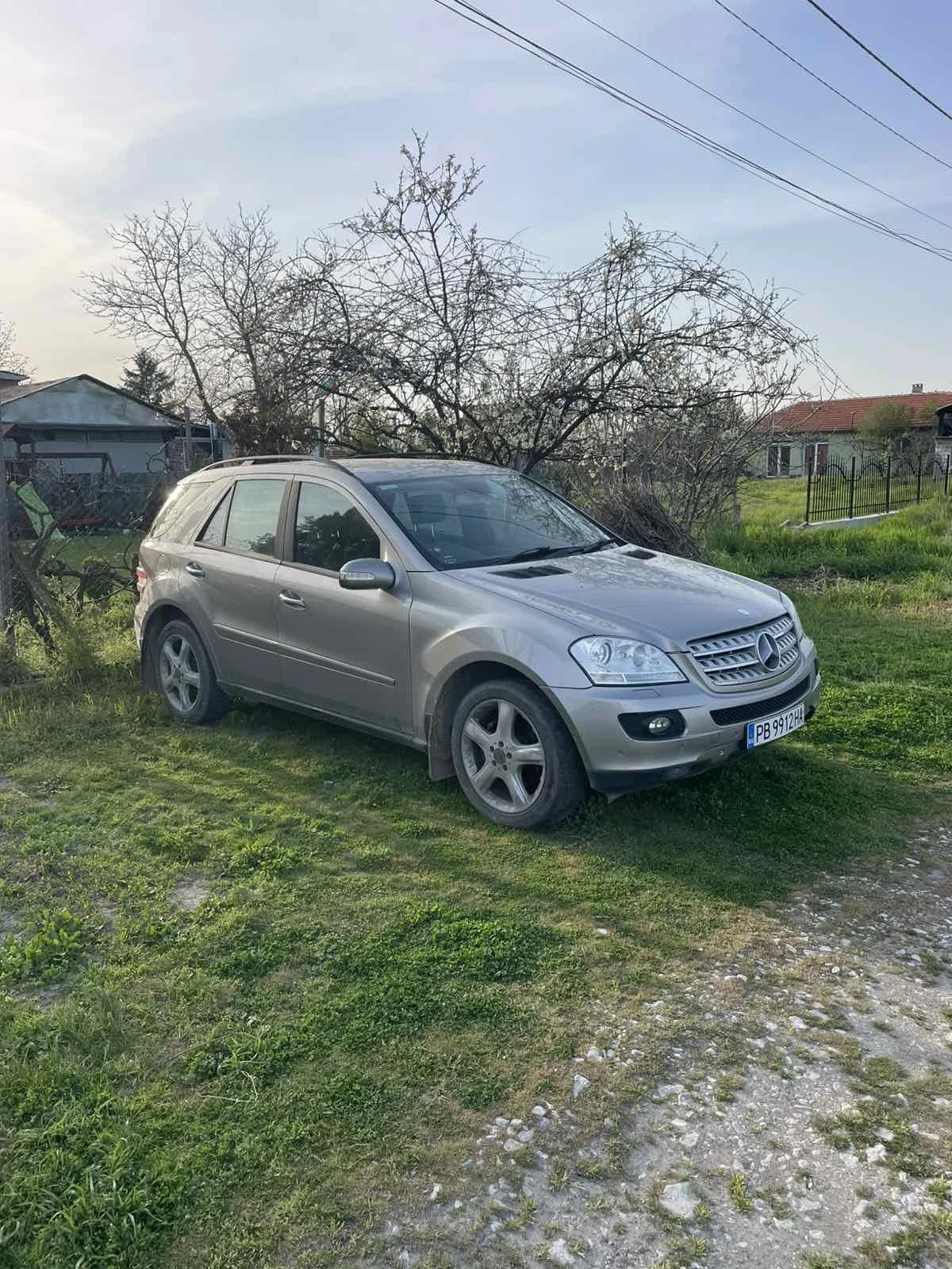 Mercedes-Benz ML 320, снимка 4 - Автомобили и джипове - 54195863