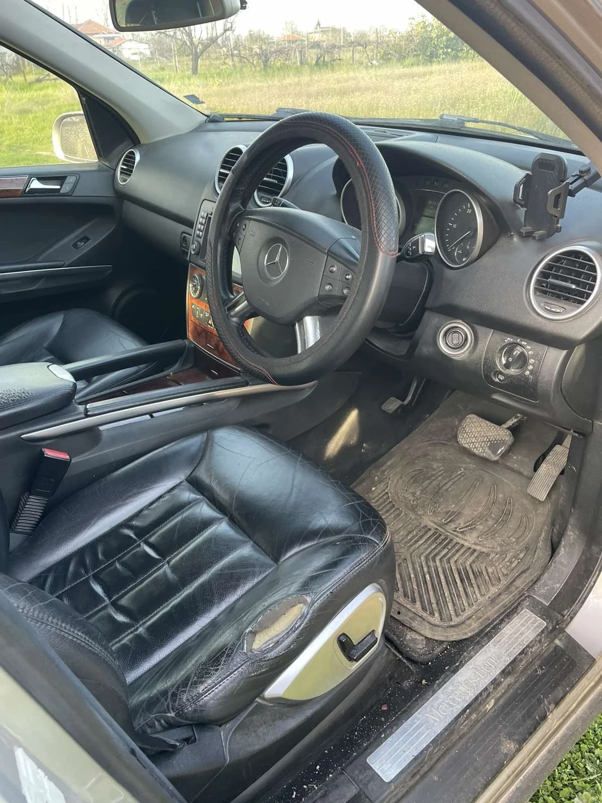 Mercedes-Benz ML 320, снимка 5 - Автомобили и джипове - 54195863