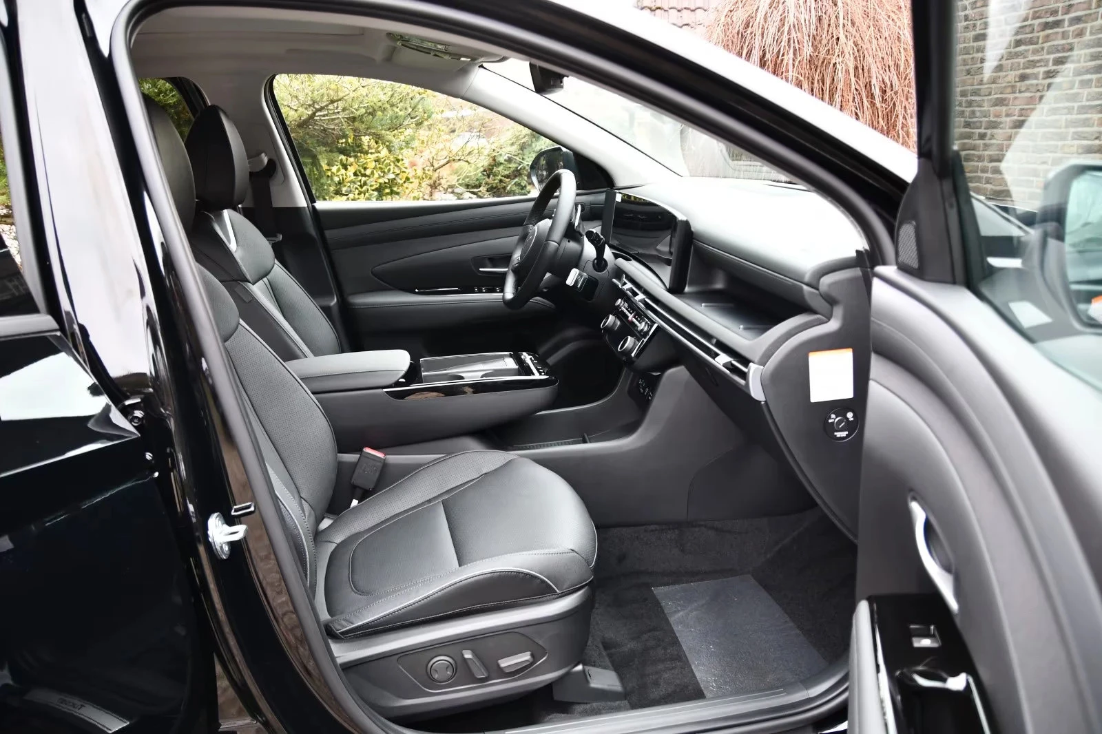 Hyundai Tucson НОВ1.6HEV/239HP/PRIME/PANO/MEMO/HUD/KRELL/360/216h, снимка 6 - Автомобили и джипове - 54440904