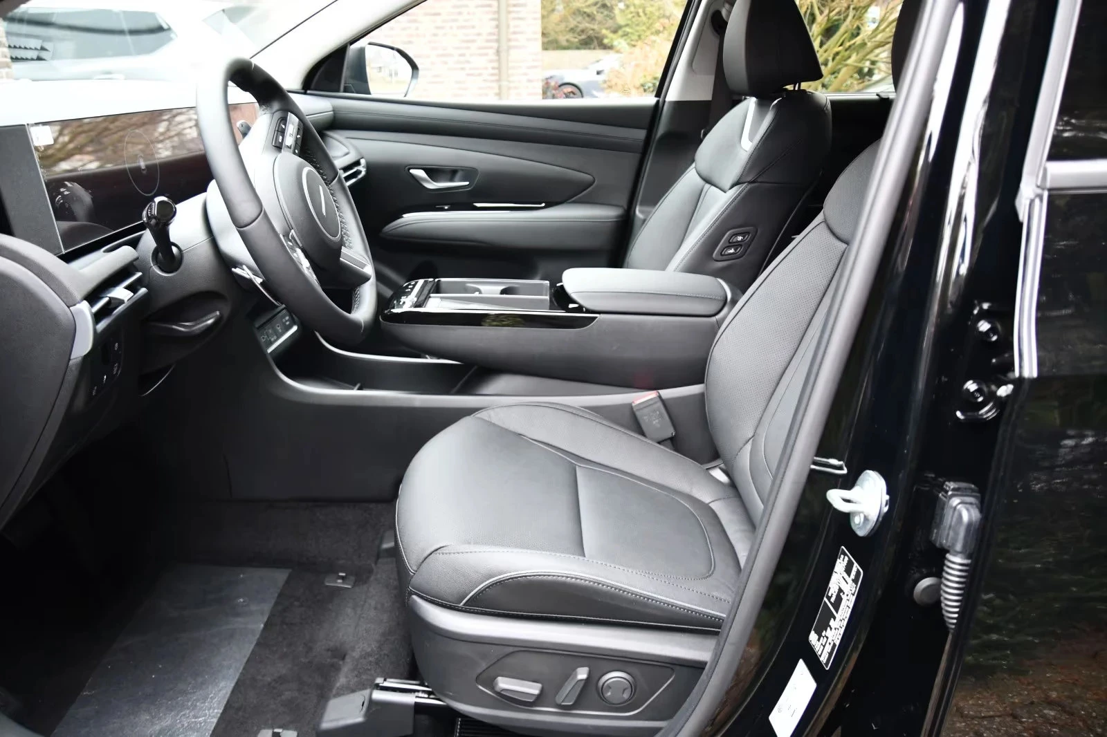 Hyundai Tucson НОВ1.6HEV/239HP/PRIME/PANO/MEMO/HUD/KRELL/360/216h, снимка 5 - Автомобили и джипове - 54440904