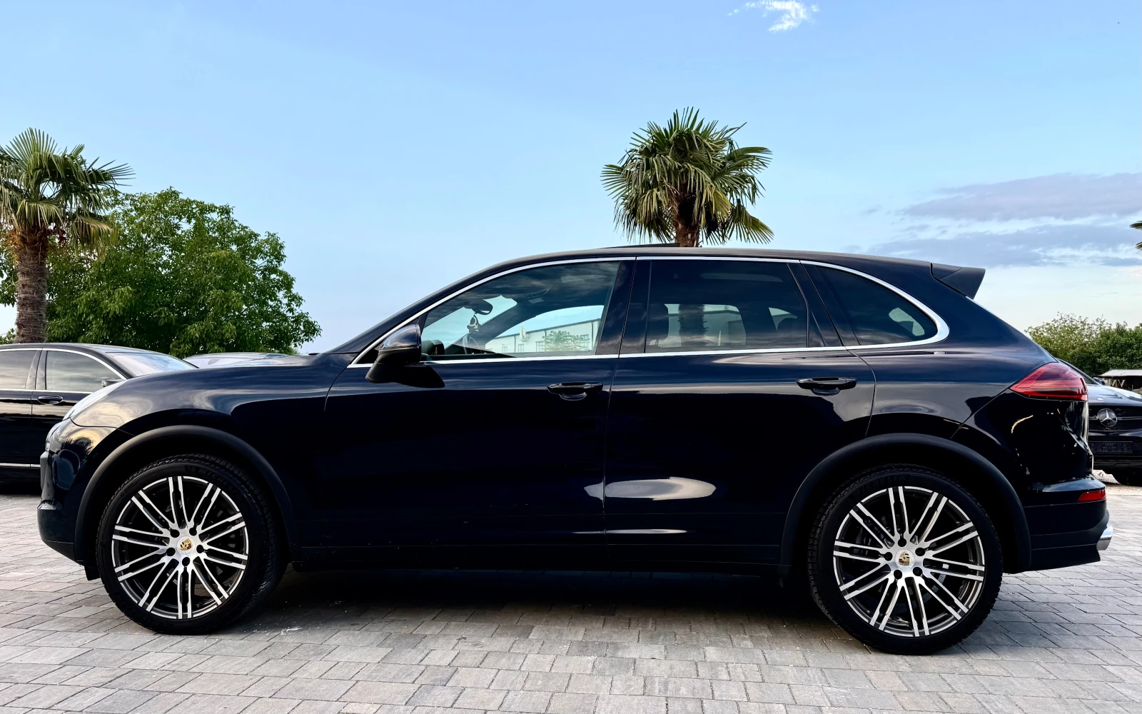 Porsche Cayenne 3.0D* EXCLUSIVE* MAX FULL, снимка 4 - Автомобили и джипове - 55005499