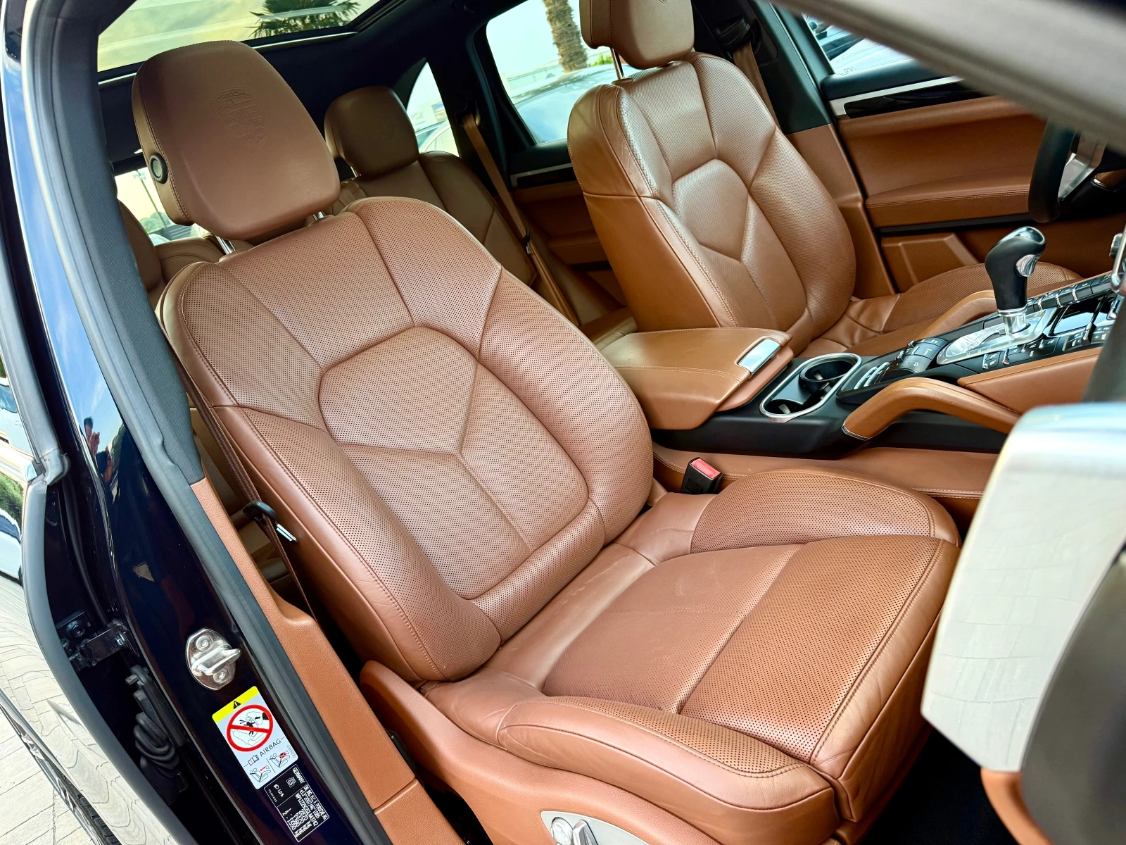 Porsche Cayenne 3.0D* EXCLUSIVE* MAX FULL, снимка 14 - Автомобили и джипове - 55005499