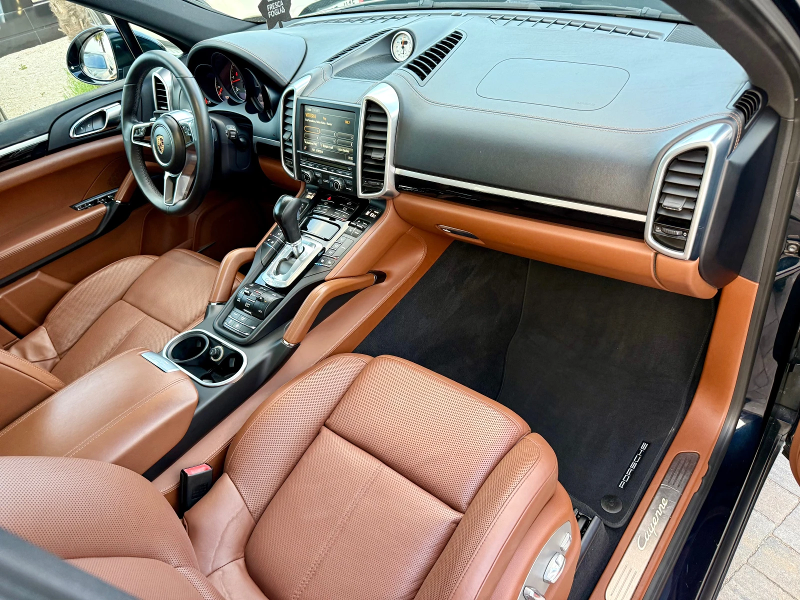 Porsche Cayenne 3.0D* EXCLUSIVE* MAX FULL, снимка 13 - Автомобили и джипове - 55005499