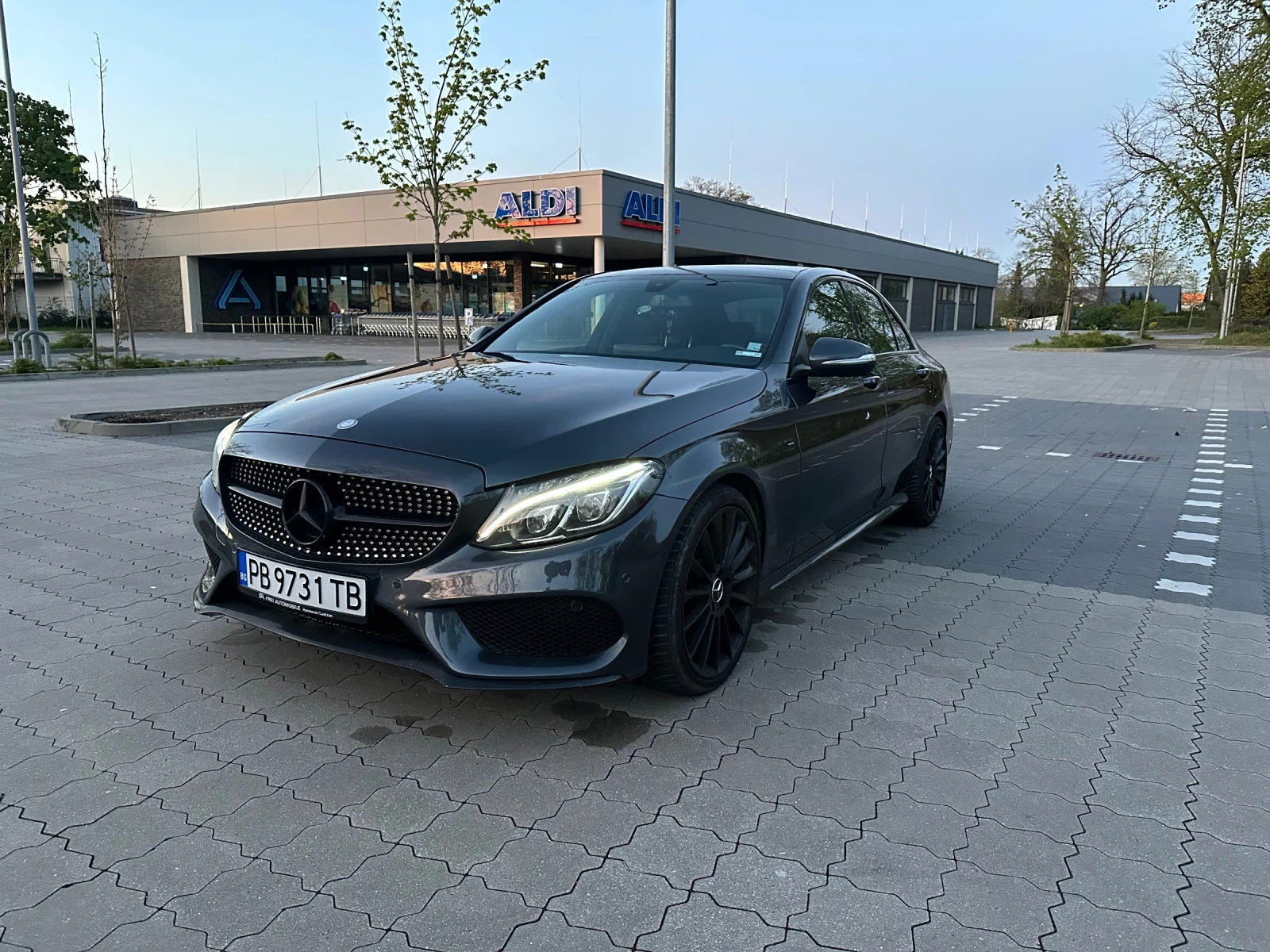 Mercedes-Benz C 400