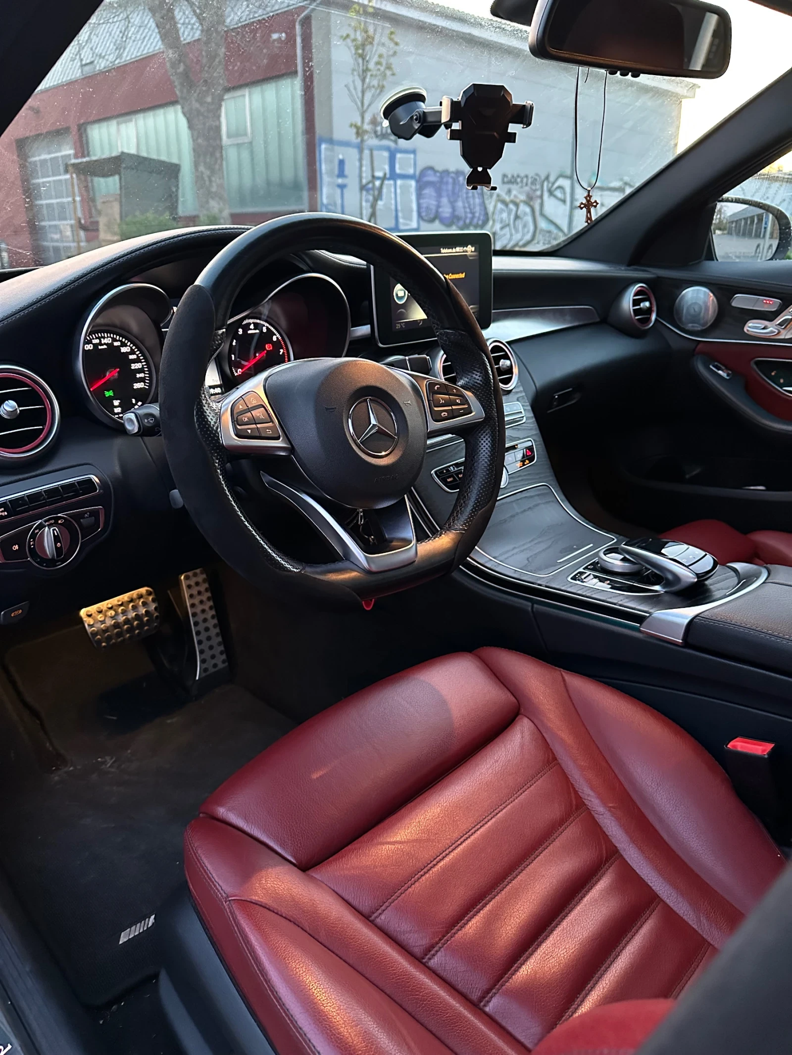 Mercedes-Benz C 400, снимка 10 - Автомобили и джипове - 55690658