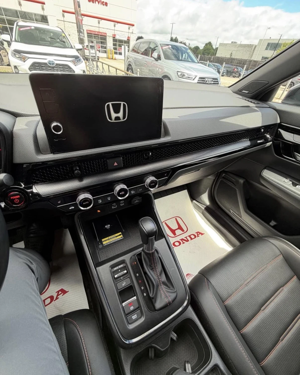 Honda Cr-v 2.0 * HYBRID TOURING * AWD * CARFAX * ОТ ХОНДА * , снимка 10 - Автомобили и джипове - 56045940