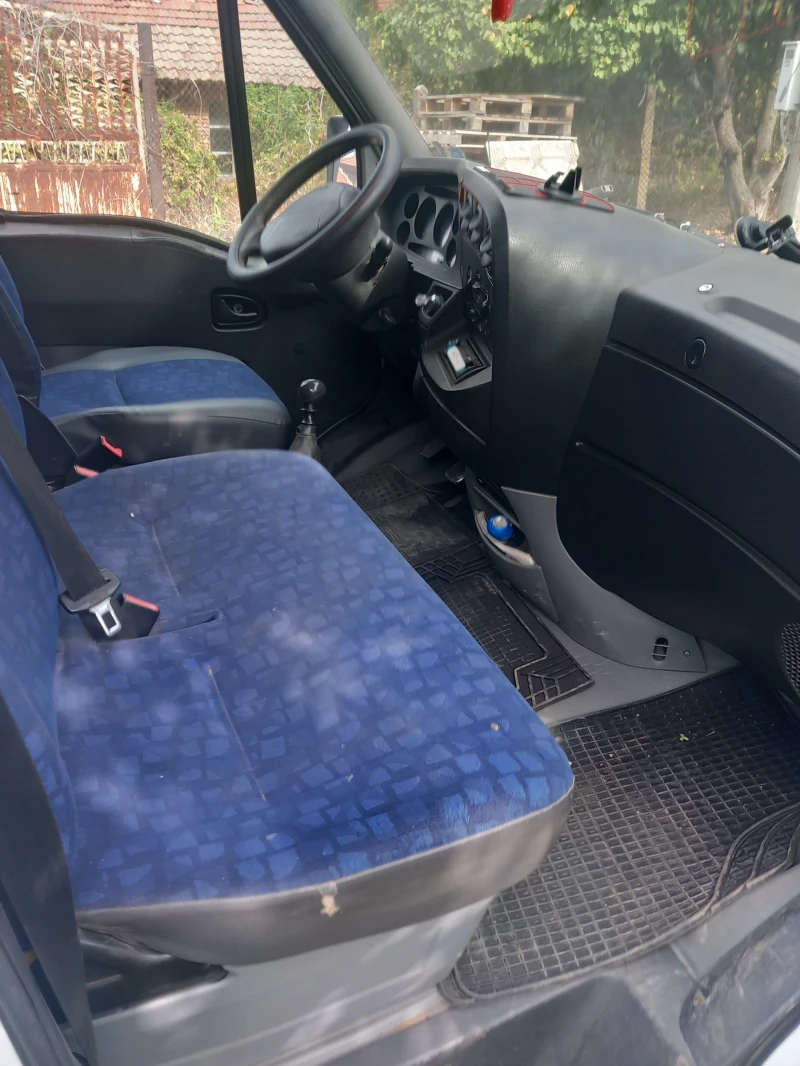 Iveco Daily 2.8, снимка 6 - Бусове и автобуси - 51864331