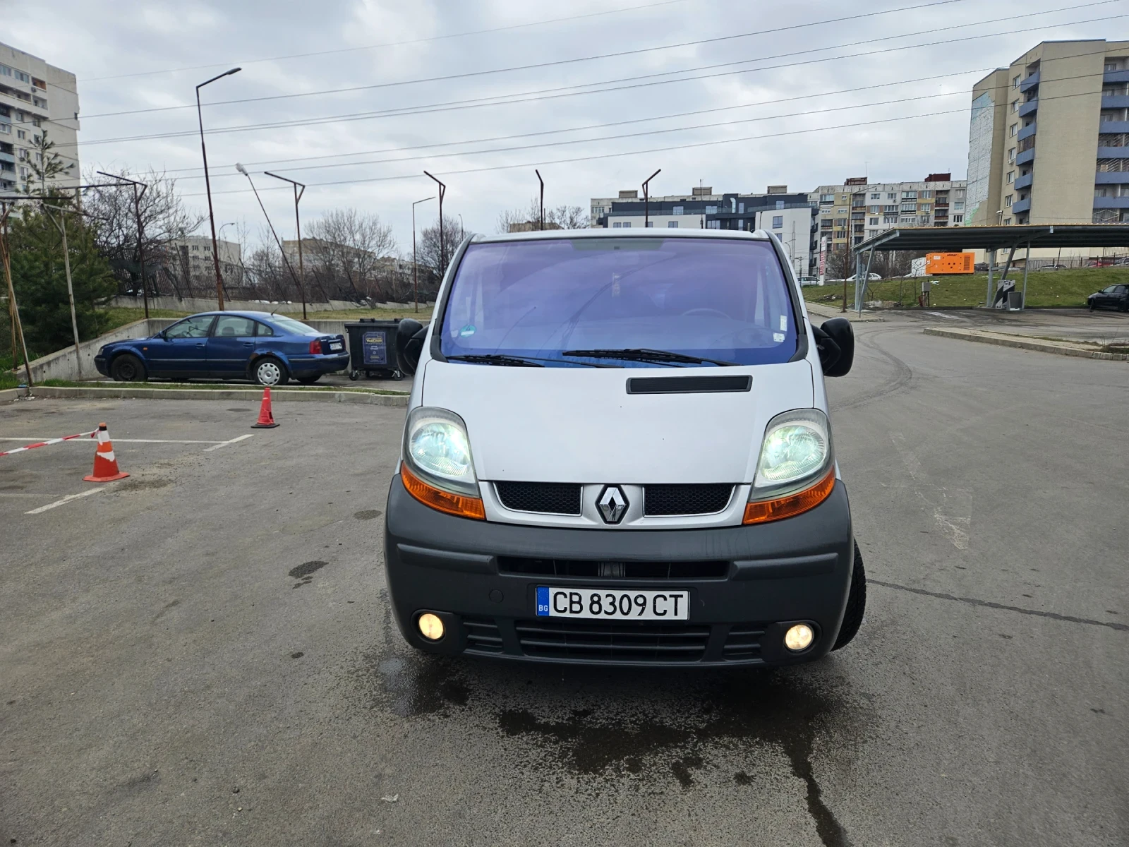 Renault Trafic 1.9dci, снимка 3 - Бусове и автобуси - 53912996