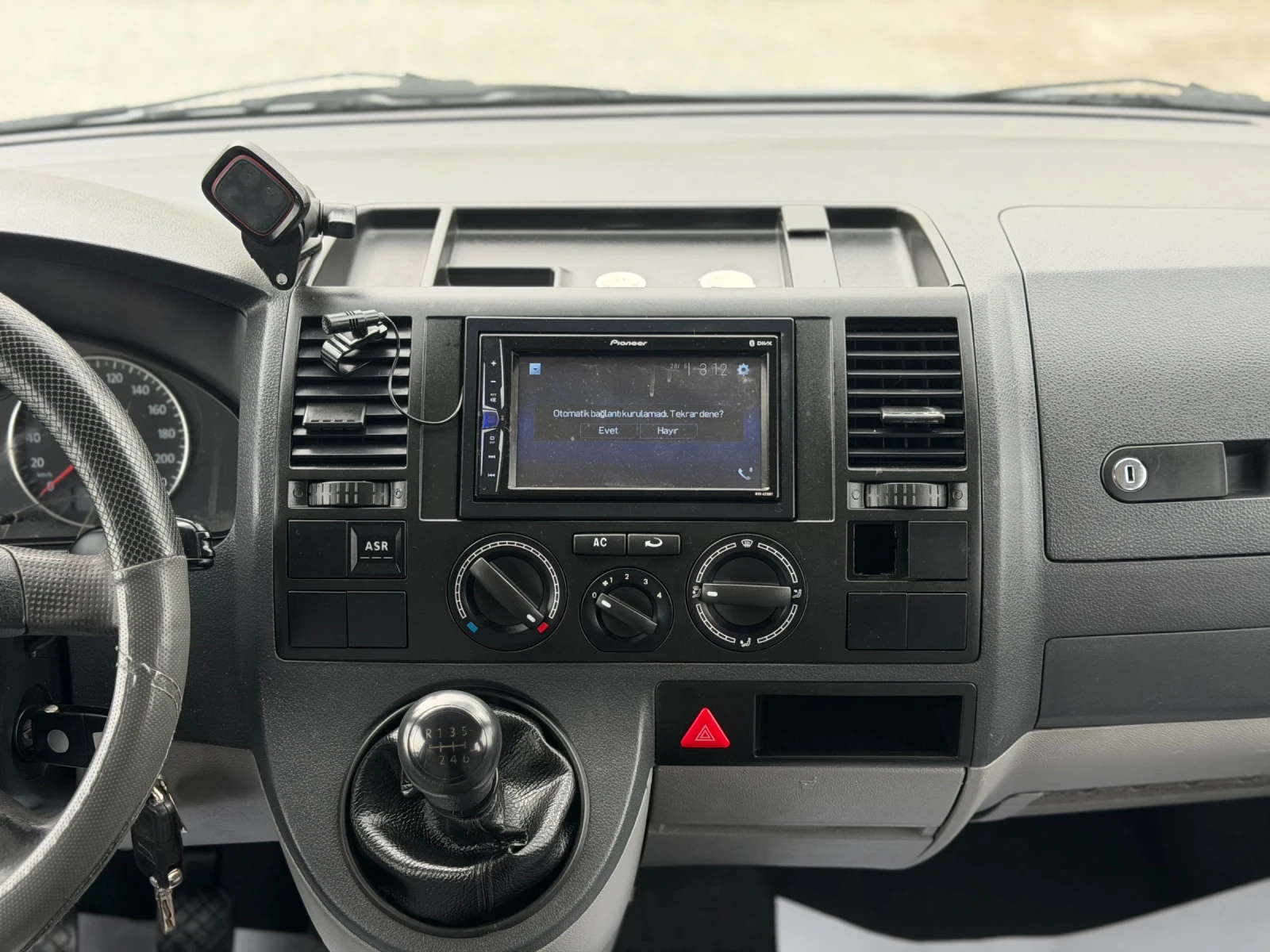 VW Transporter 2.5TDI 174кс КЛИМАТИК ДЪЛГА-БАЗА , снимка 15 - Бусове и автобуси - 54383136