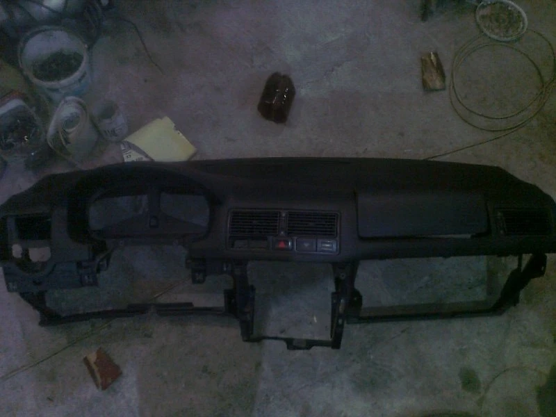 арматурно табло за Фолксваген Голф 4 (син 1.6)