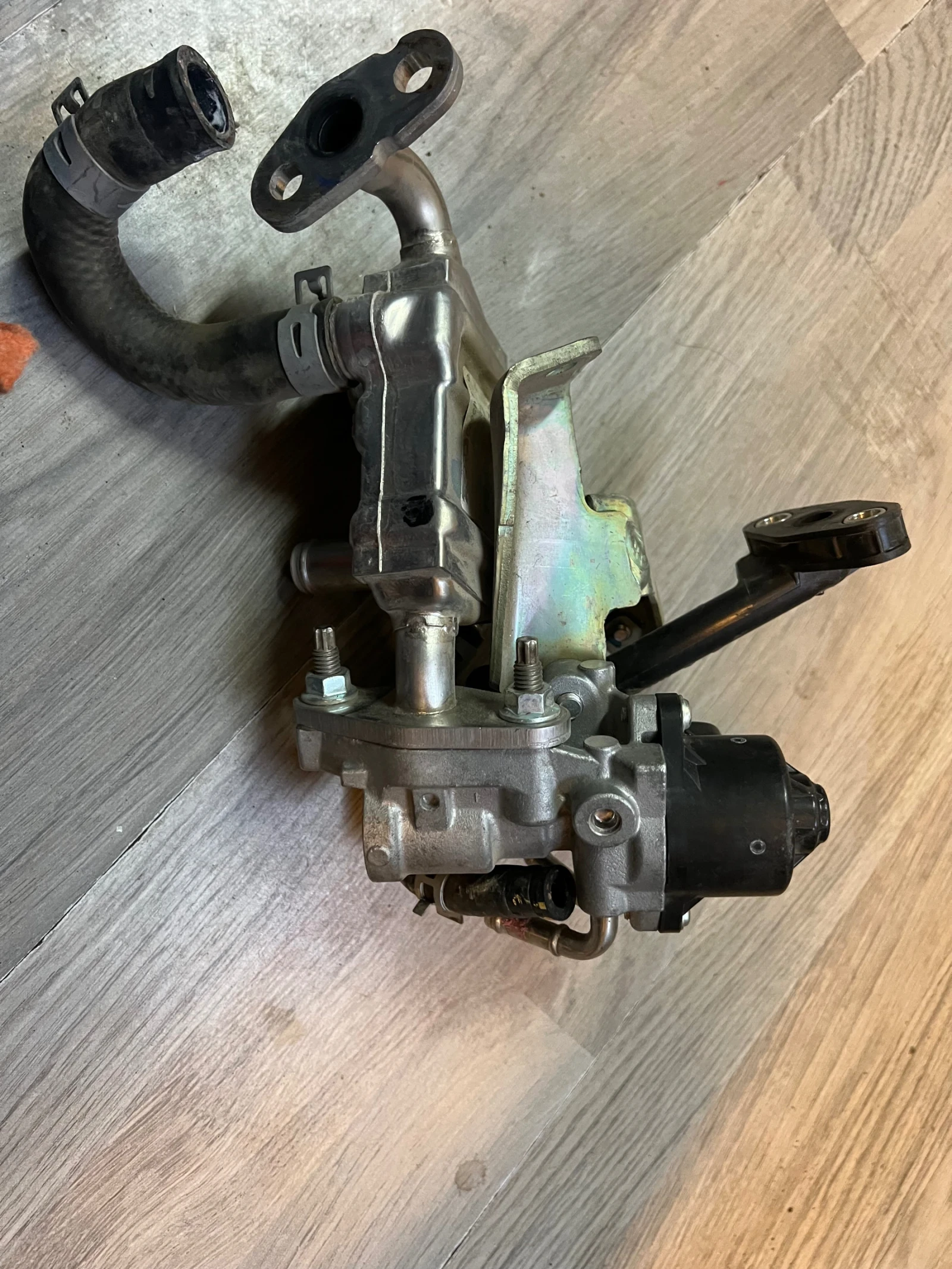 2562040040 EGR ��� ������ � ���������  Toyota Aygo PEUGEOT 108 1.0VVTi 1KR 2562040040 | Mobile.bg � ����������� 1