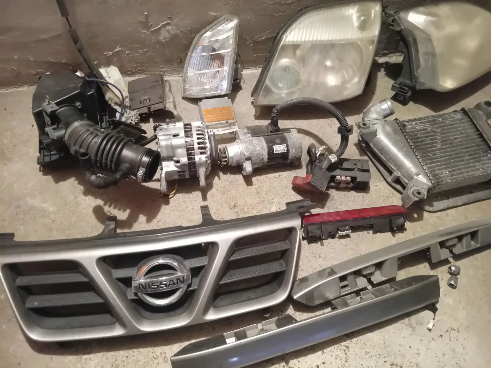 ЧАСТИ NISSAN X TRAIL 2,2 DIEZEL 2004г.