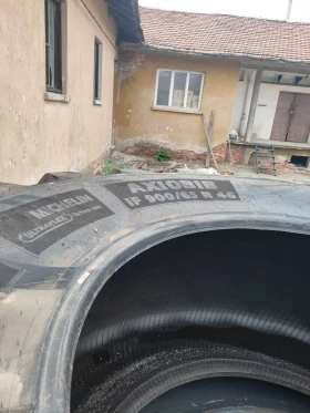 Гуми, снимка 4