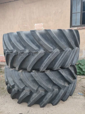 Гуми, снимка 1