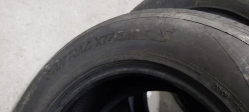 Гуми Зимни 235/60R16, снимка 8 - Гуми и джанти - 35608098