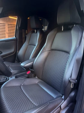 Toyota Yaris 1.5 hybrid, снимка 12