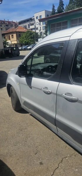 Ford Tourneo Connect 1.6i Avtomat, снимка 3