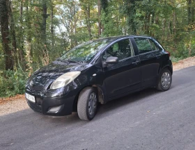 Toyota Yaris 1.0i* FACE* , снимка 10