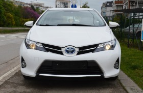 Toyota Auris 1.8i HYBRID - ЧИСТО НОВА ХИБРИДНА БАТЕРИЯ!, снимка 2 - Автомобили и джипове - 40655852