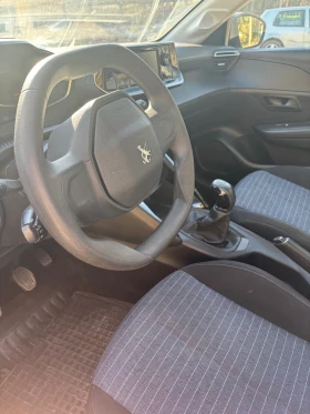 Peugeot 208 | Mobile.bg    12