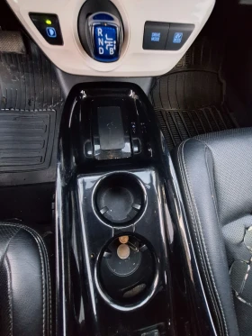 Toyota Prius 1.8 hybrid , снимка 15