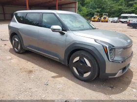 ������ Kia EV9