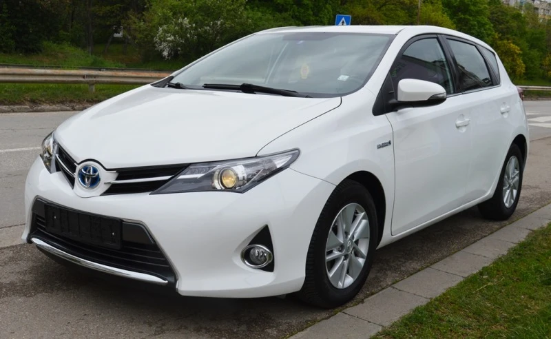 Toyota Auris 1.8i HYBRID - ЧИСТО НОВА ХИБРИДНА БАТЕРИЯ!, снимка 1 - Автомобили и джипове - 40655852