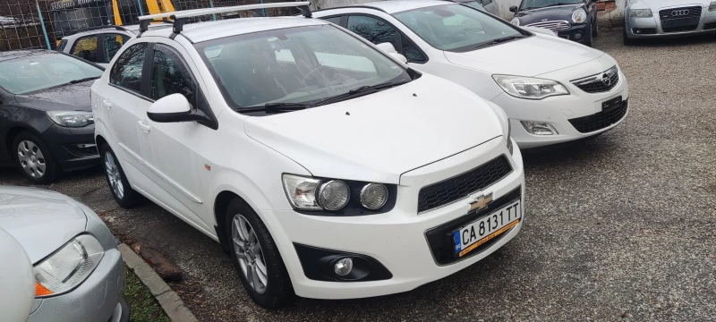 Chevrolet Aveo, снимка 4 - Автомобили и джипове - 48353359