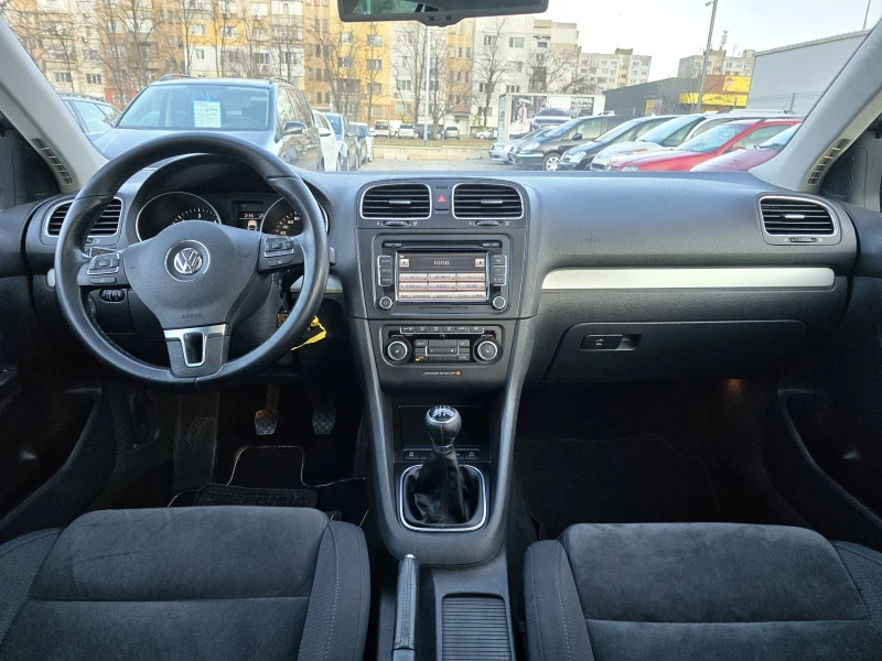 VW Golf 1.6TDI H-LINE , снимка 13 - Автомобили и джипове - 48763066