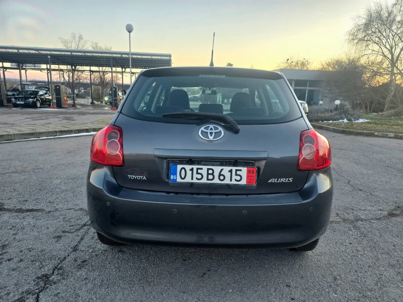 Toyota Auris KЛИМАТРОНИК/ПАРКТРОНИК/1.6VVT-i, снимка 5 - Автомобили и джипове - 49583227