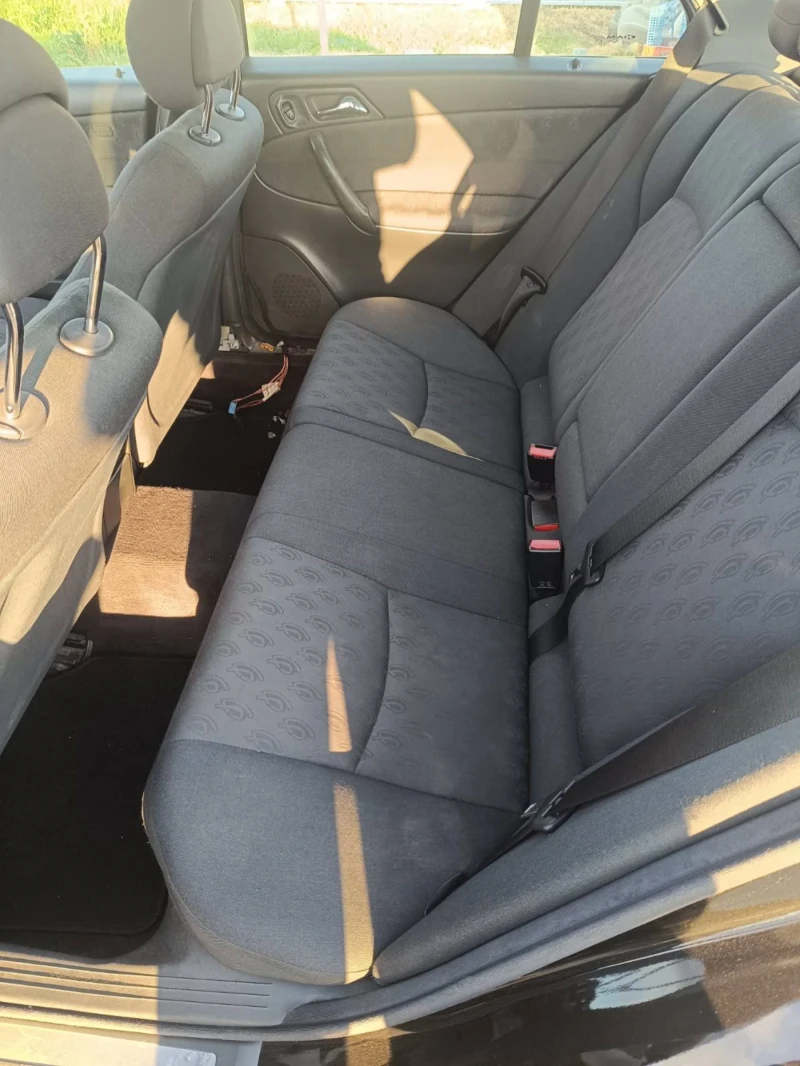 Mercedes-Benz C 200 200cdi, снимка 6 - Автомобили и джипове - 52028722