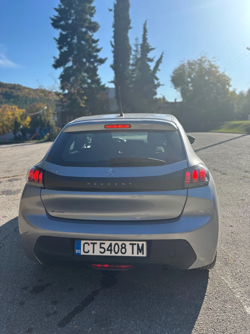 Peugeot 208, снимка 4 - Автомобили и джипове - 50700349
