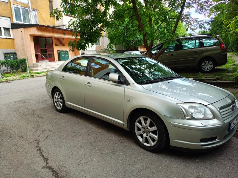 Toyota Avensis, снимка 3 - Автомобили и джипове - 51509797