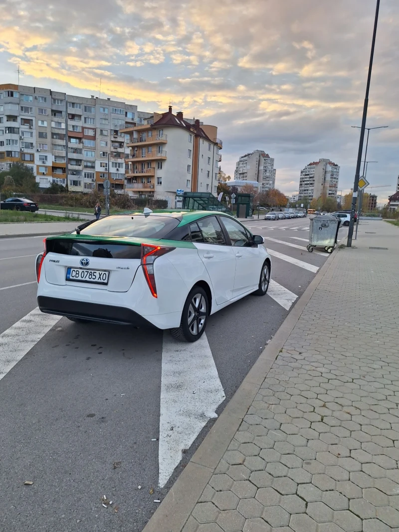 Toyota Prius 1.8 hybrid , снимка 3 - Автомобили и джипове - 52280847
