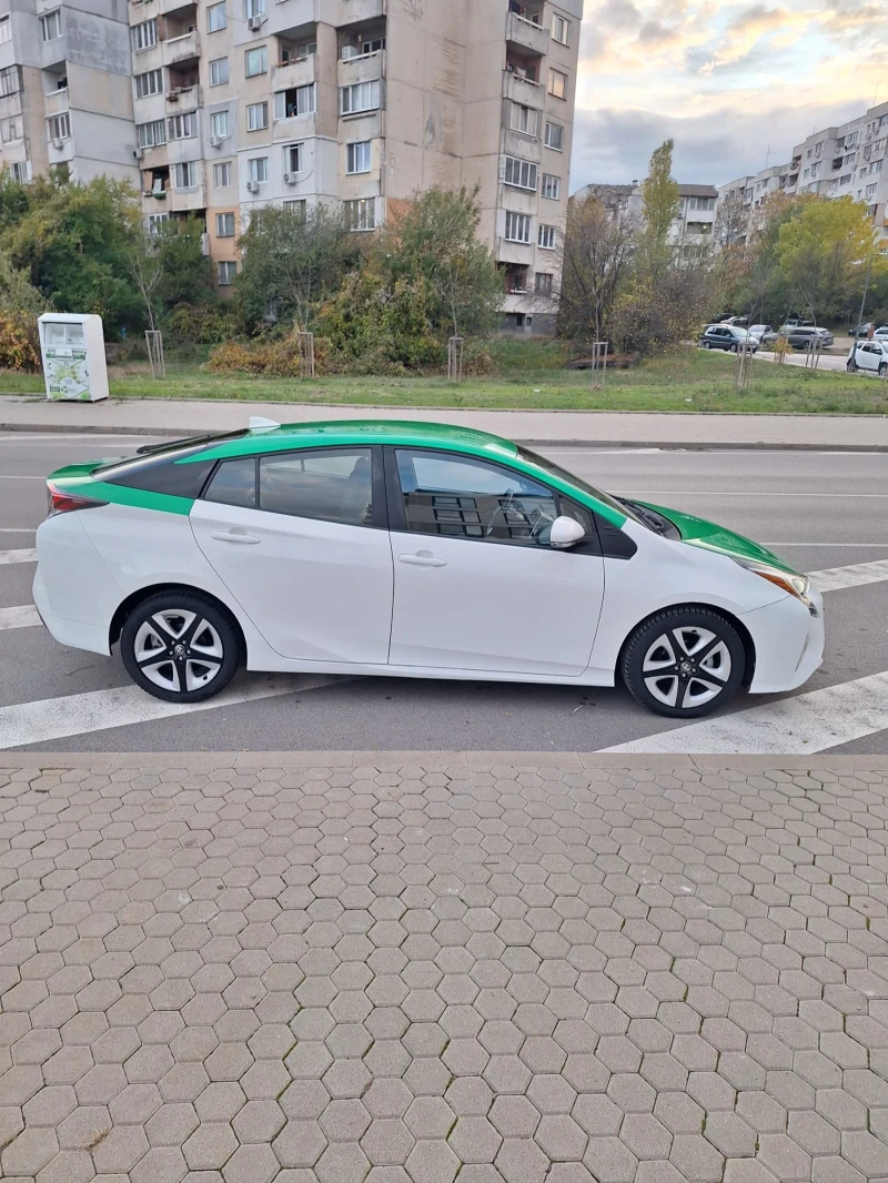 Toyota Prius 1.8 hybrid , снимка 2 - Автомобили и джипове - 52280847