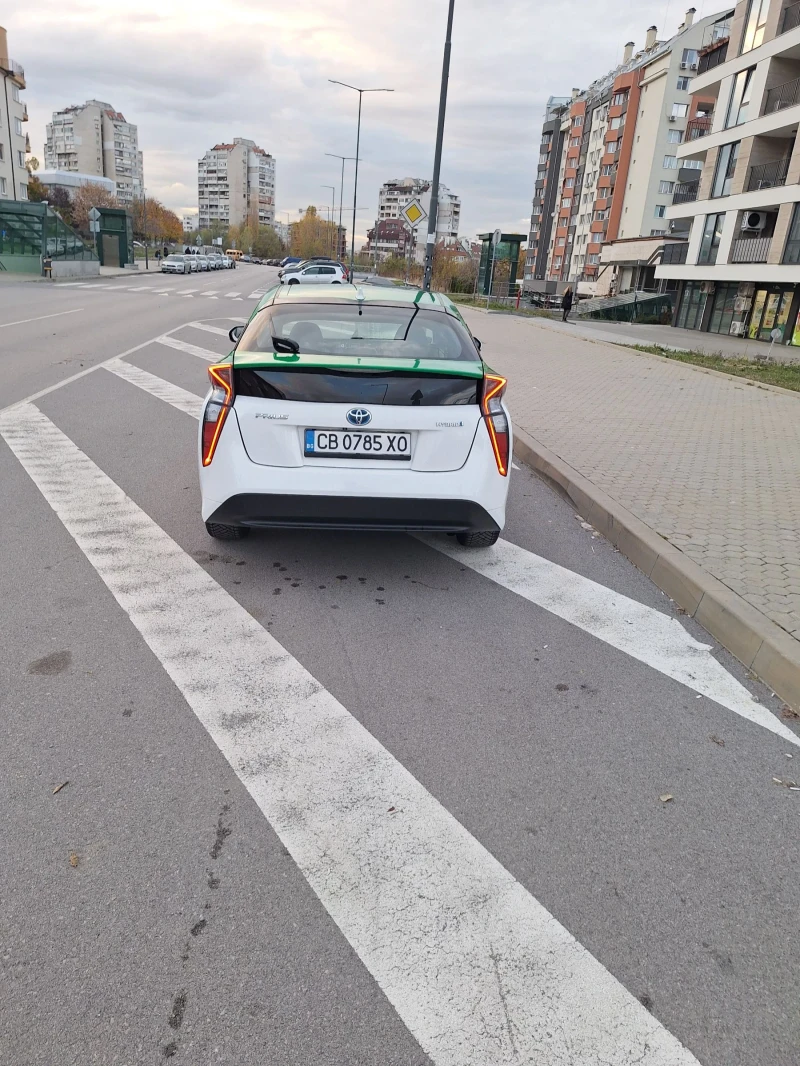 Toyota Prius 1.8 hybrid , снимка 4 - Автомобили и джипове - 52280847